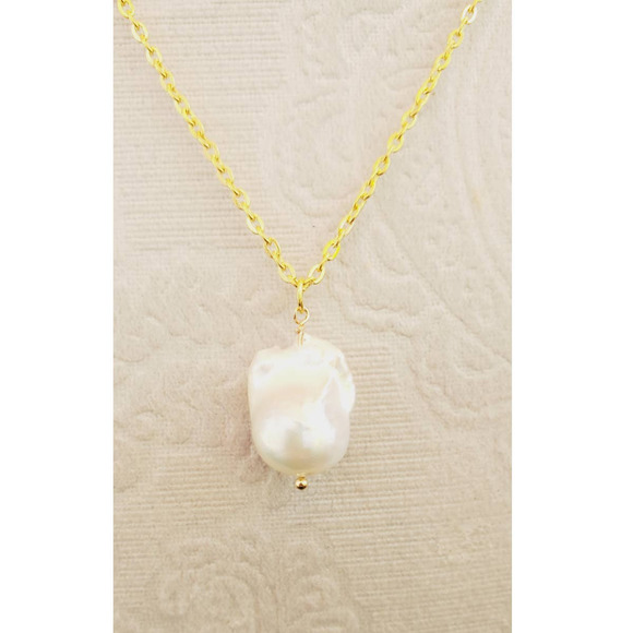 Stunning Baroque Pearl Necklace with Gold Tone Chain 20 inch adjustable - Picture 1 of 3